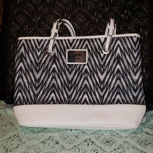 Nicole by Nicole Miller Tote
